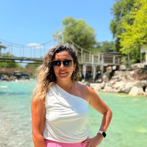 Tuğçe İ.